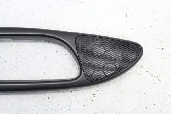 05-07 2005-2007 SUBARU WRX STI FRONT DOOR HANDLE BEZEL TRIM RH PASSENGER SIDE - Image 3