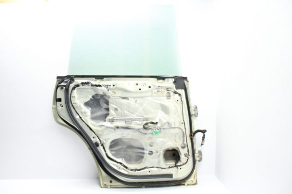 04-05 2004-2005 SUBARU FORESTER XT FXT REAR LH DRIVER SIDE DOOR ASSEMBLY - Image 8
