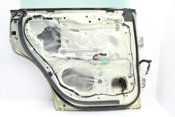 04-05 2004-2005 SUBARU FORESTER XT FXT REAR LH DRIVER SIDE DOOR ASSEMBLY - Image 9