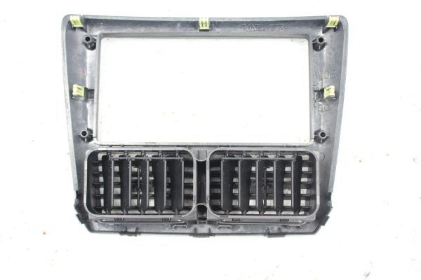 08-14 2008-2014 SUBARU IMPREZA WRX STI  CENTER CONSOLE DASH RADIO TRIM W/ VENTS - Image 4