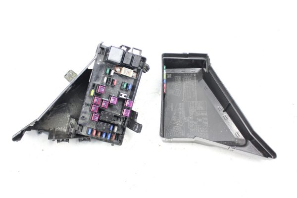 2008-2014 SUBARU WRX STI ENGINE FUSE BOX PANEL OEM FACTORY  82243FG001 - Image 3