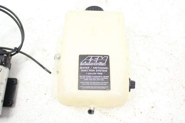 AEM ELECTRONICS WATER METHANOL / WATER INJECTION KIT 35 PSI 1 GALLON TANK - Image 2
