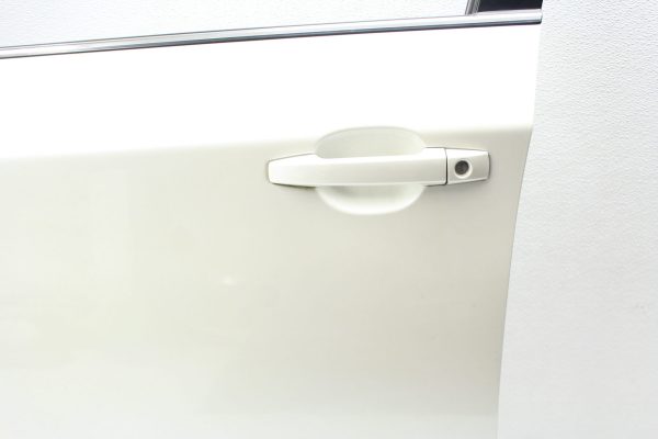 2008-2014 SUBARU IMPREZA WRX STI DOOR ASSEMBLY FRONT LH DRIVER WHITE - Image 2