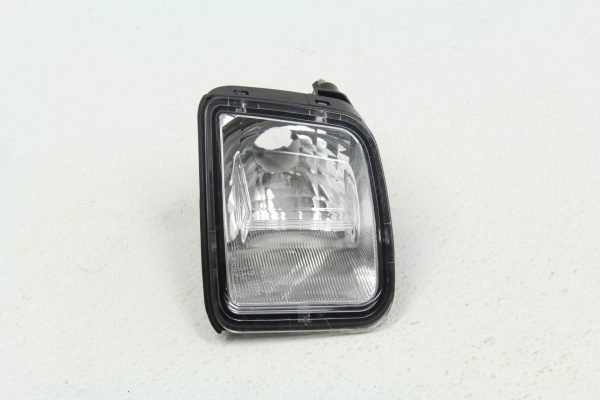 2015-2019 SUBARU WRX FRONT BUMPER FOG LIGHT MARKER RH PASSENGER SIDE OEM
