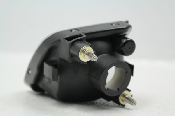 2015-2019 SUBARU WRX FRONT BUMPER FOG LIGHT MARKER RH PASSENGER SIDE OEM - Image 5