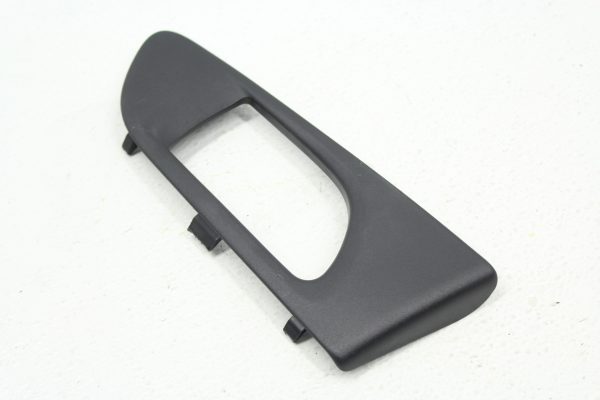 18 2018 SUBARU WRX STI TYPE RA HANDLE SHROUD BEZEL TRIM RH RIGHT HAND PASSENGER - Image 2