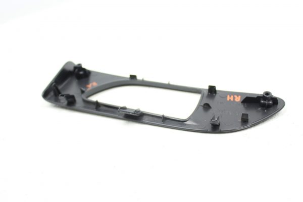 18 2018 SUBARU WRX STI TYPE RA HANDLE SHROUD BEZEL TRIM RH RIGHT HAND PASSENGER - Image 7