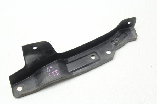 2004-2007 SUBARU WRX STI LH DRIVER SIDE TAIL LIGHT BRACKET 57717FE460