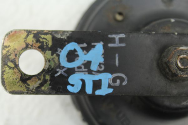 2004-2006 SUBARU WRX STI SIGNAL HORN ASSEMBLY OEM 86029FE030 - Image 3