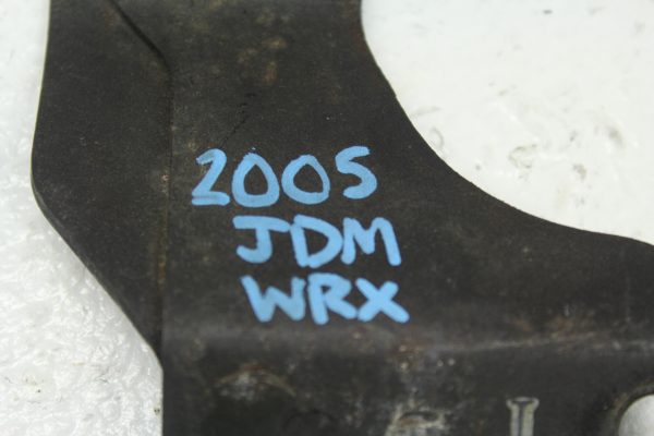 2002-2005 SUBARU WRX INJECTOR BRACKET SHIELD GUARD OEM - Image 8