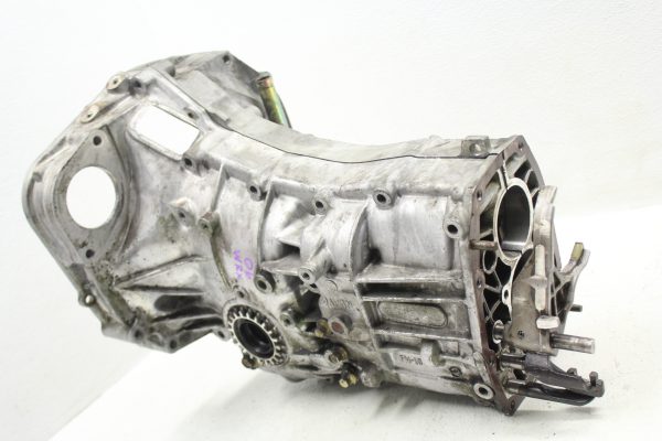 2006-2007 SUBARU WRX 5MT 5 SPEED MANUAL TRANSMISSION HOUSING CASE OEM - Image 4