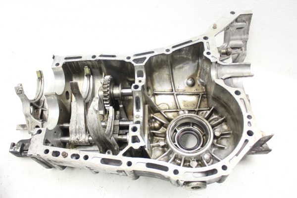 2006-2007 SUBARU WRX 5MT 5 SPEED MANUAL TRANSMISSION HOUSING CASE OEM - Image 7