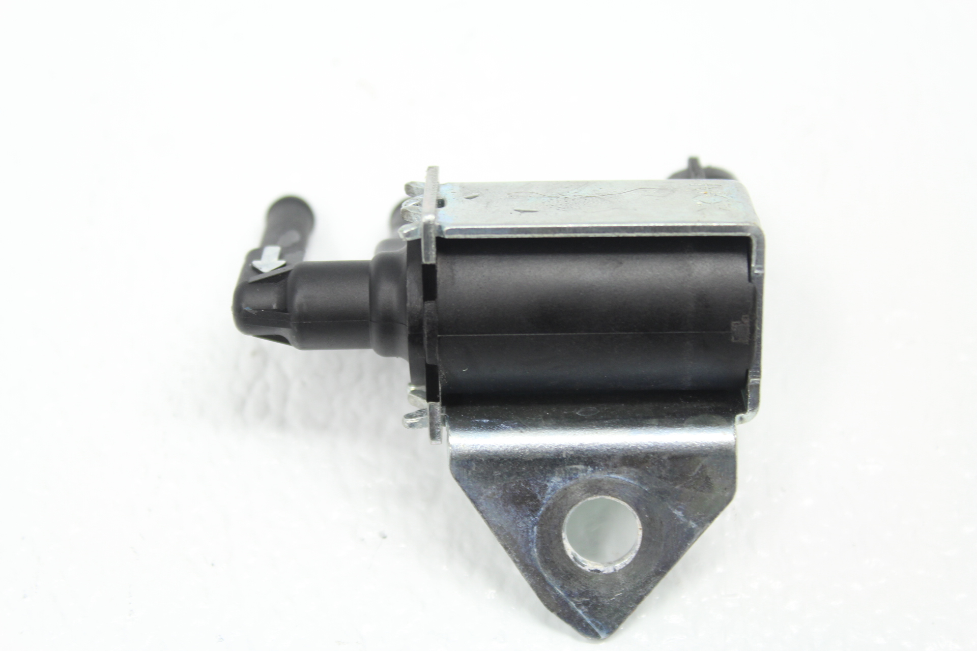 0407 20042007 SUBARU IMPREZA WRX STI EVAP PURGE VALVE SOLENOID OEM