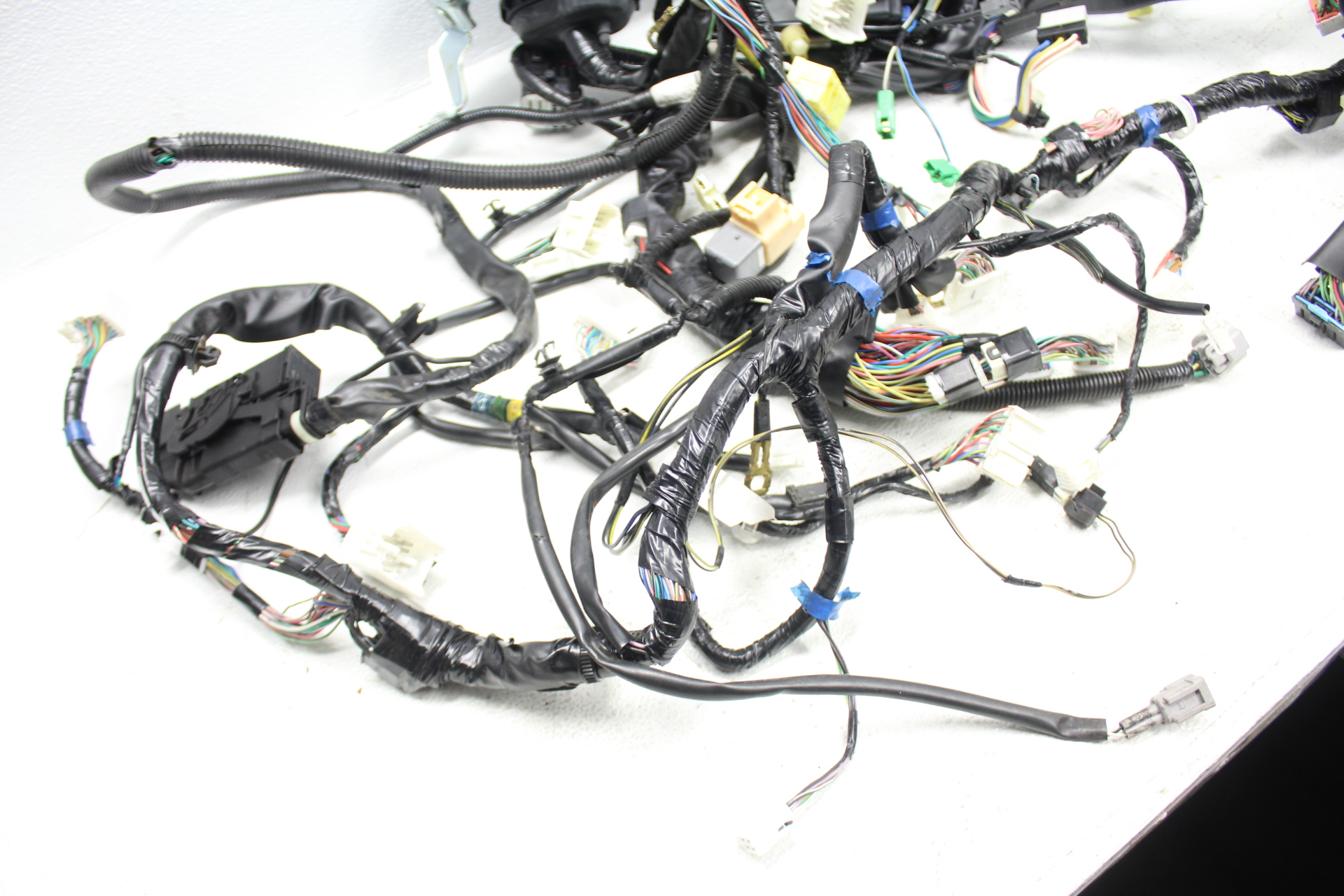 saihateページ 2008-2014 SUBARU WRX STI ALTERNATOR WIRING HARNESS & ENGINE