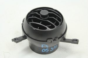 2002-2007 SUBARU WRX & STI RIGHT HAND RH A/C HEATER DASHBOARD AIR VENT OEM
