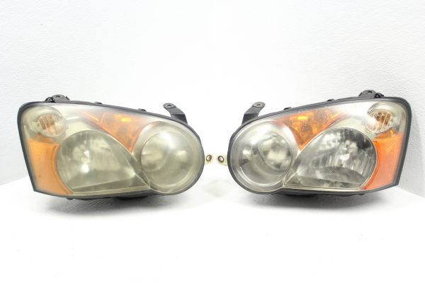 04-05 2004-2005 SUBARU WRX STI XENON HID HEADLIGHTS SET LH/RH OEM