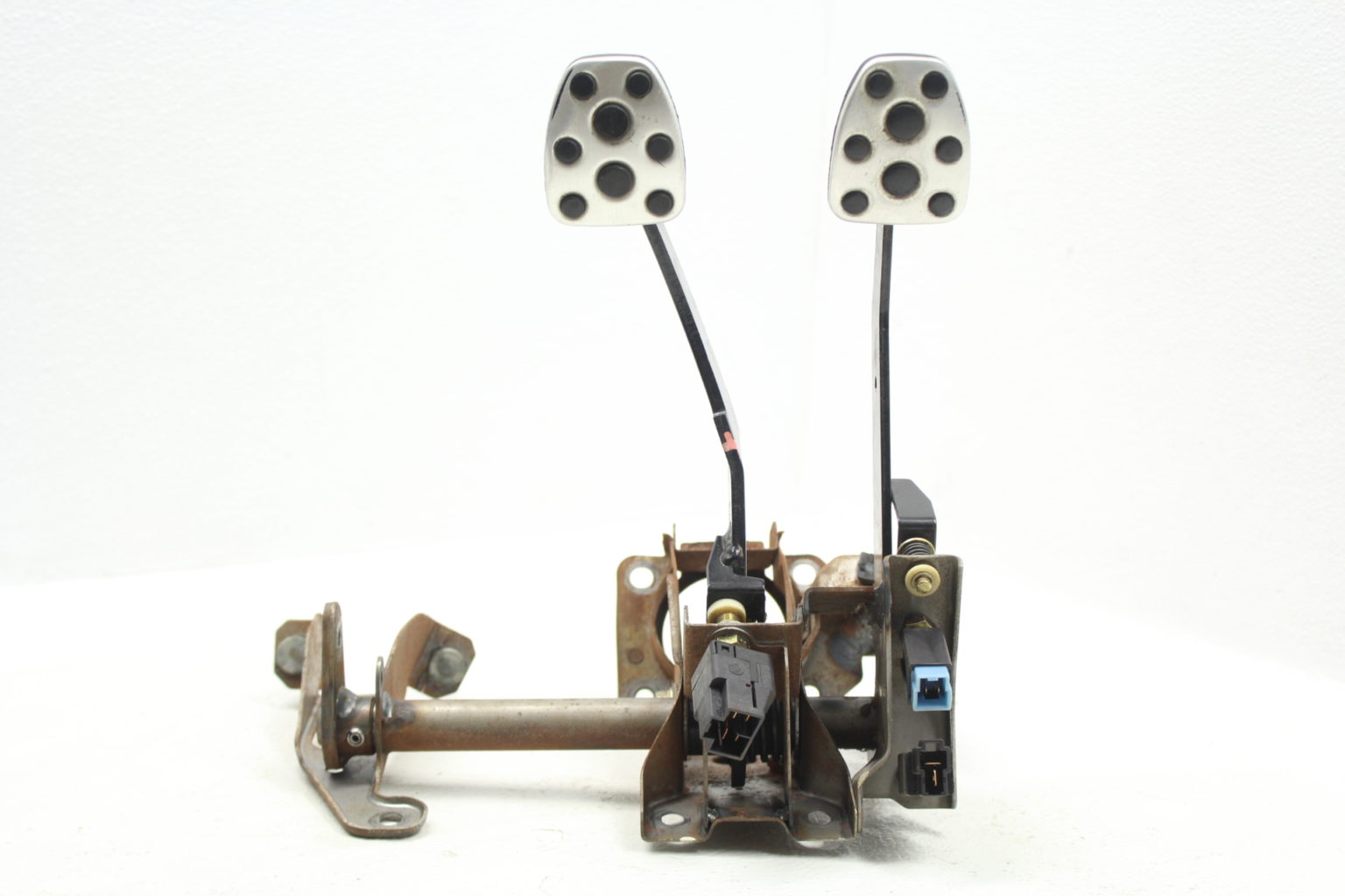 20042007 SUBARU WRX STI BRAKE & CLUTCH PEDAL ASSEMBLY OEM