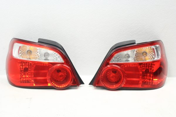04-05 2004-2005 SUBARU IMPREZA WRX & STI REAR TAILLIGHTS TAIL LIGHTS OEM LH/RH