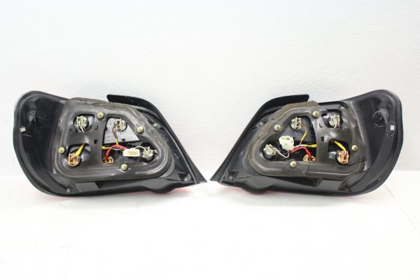 04-05 2004-2005 SUBARU IMPREZA WRX & STI REAR TAILLIGHTS TAIL LIGHTS OEM LH/RH - Image 2