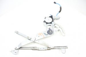 2002-2007 SUBARU IMPREZA WRX STI FRONT RH PASSENGER SIDE WINDOW MOTOR REGULATOR