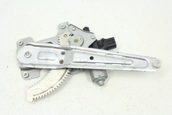 2015-2020 SUBARU WRX & STI REAR RH PASSENGER SIDE WINDOW MOTOR REGULATOR OEM - Image 4