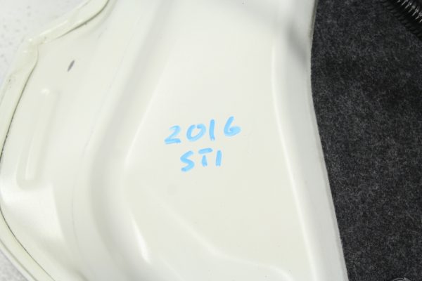 2015-2020 SUBARU WRX & STI LIMITED TRUNK LID & SPOILER WING ASSEMBLY WHITE OEM - Image 12