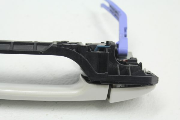 2015-2020 SUBARU WRX STI REAR RH PASSENGER EXTERIOR DOOR HANDLE WHITE OEM - Image 9