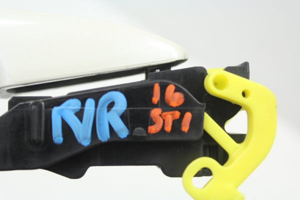 2015-2020 SUBARU WRX STI REAR RH PASSENGER EXTERIOR DOOR HANDLE WHITE OEM - Image 12