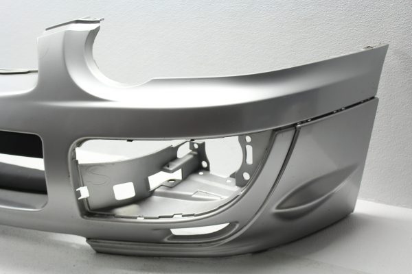 2004-2005 SUBARU WRX STI FRONT BUMPER COVER ASSEMBLY SILVER OEM - Image 2
