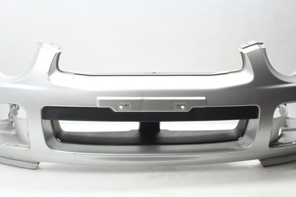 2004-2005 SUBARU WRX STI FRONT BUMPER COVER ASSEMBLY SILVER OEM - Image 4