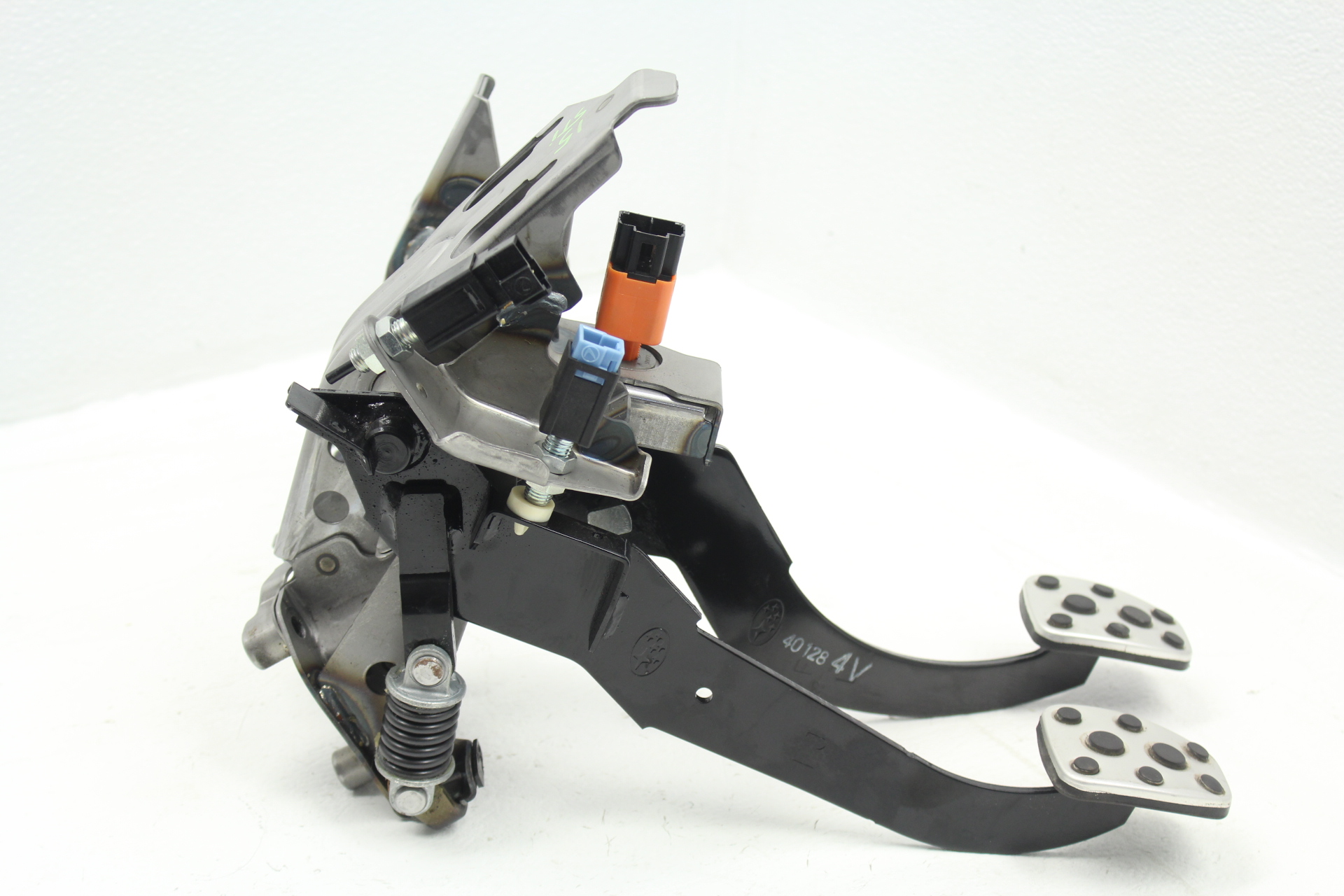 20152020 SUBARU WRX & STI BRAKE & CLUTCH PEDAL ASSEMBLY OEM
