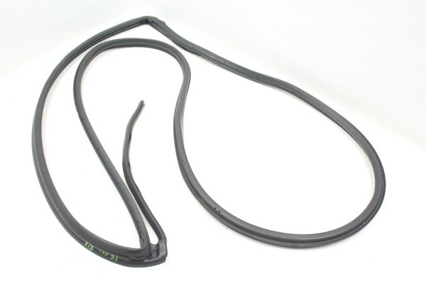 2015-2018 SUBARU IMPREZA WRX STI REAR RH PASSENGER DOOR SILL WEATHER STRIP SEDAN - Image 2