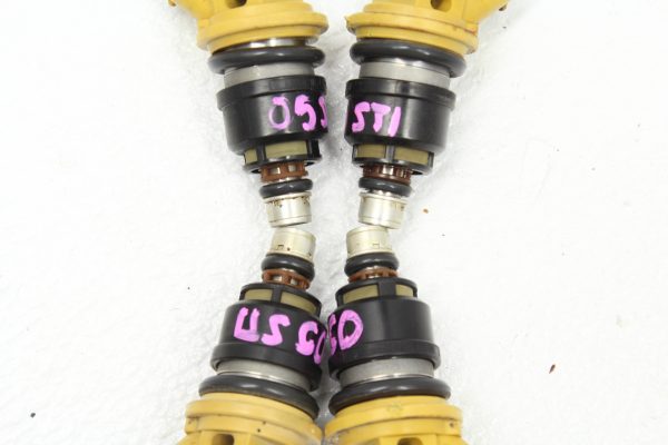 2004-2006 SUBARU WRX STI SIDE FEED FUEL INJECTORS 565CC 71K MILES OEM 16600AA170 - Image 4