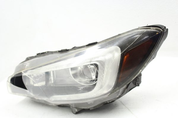 2015-2017 SUBARU WRX LH DRIVER SIDE HEADLIGHT HALOGEN HEAD LIGHT *CRACKED* - Image 2