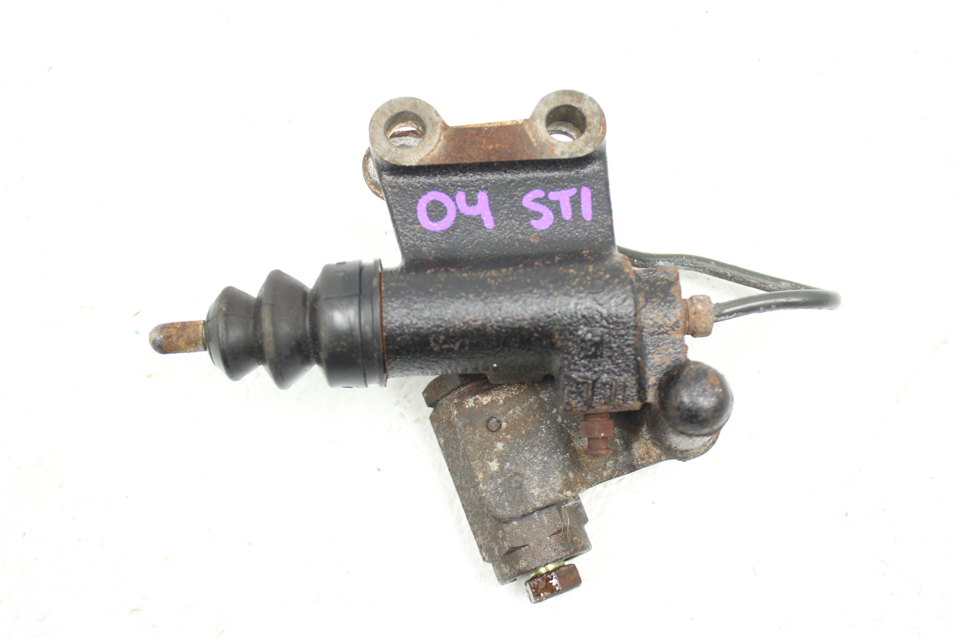 20042007 SUBARU WRX STI CLUTCH SLAVE CYLINDER & HARDLINE OEM