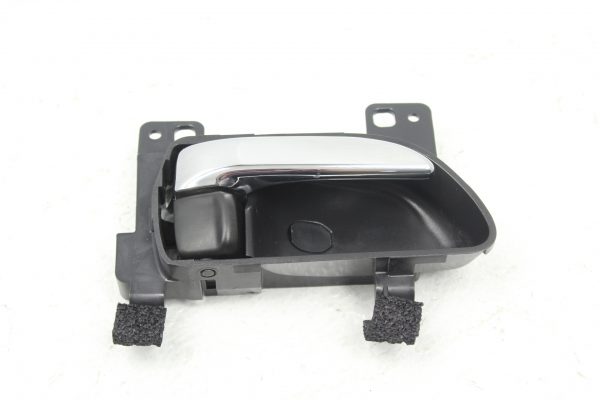 2015-2020 SUBARU WRX & STI RH INTERIOR DOOR HANDLE PASSENGER SIDE OEM - Image 2