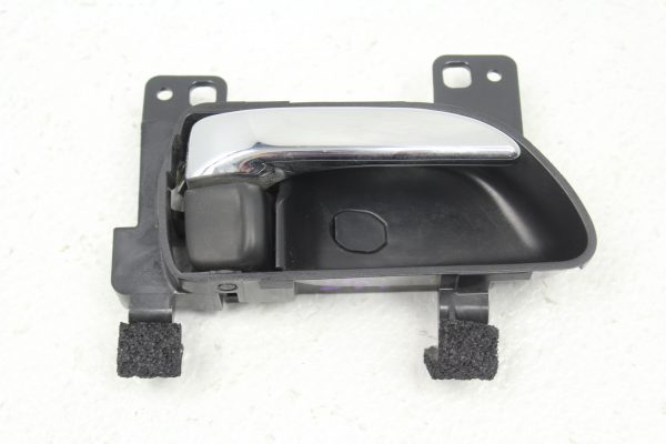 2015-2020 SUBARU WRX & STI RH INTERIOR DOOR HANDLE PASSENGER SIDE OEM - Image 2