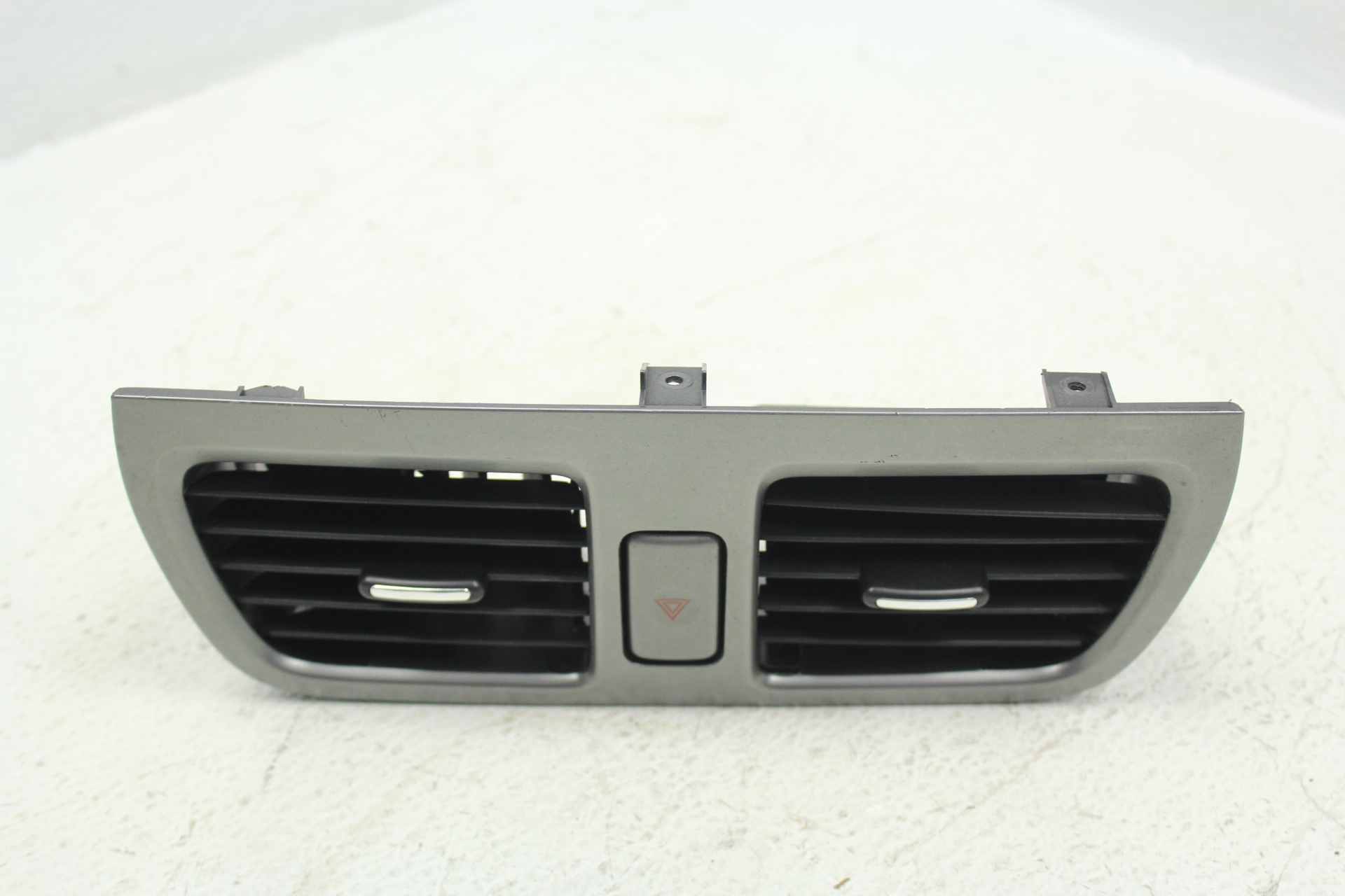 2005-2007 SUBARU WRX & STI CENTER DASH AC A/C VENTS HAZARD SWITCH TRIM ...