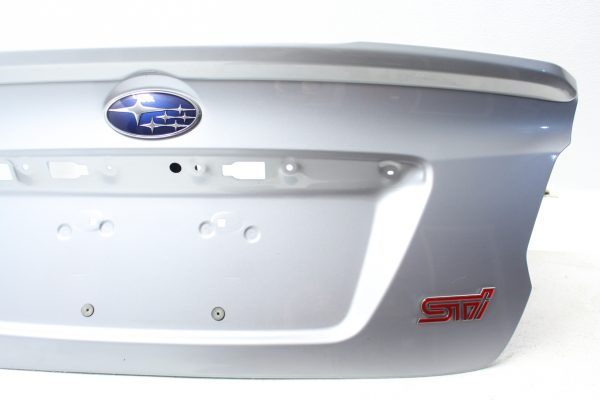 2015-2020 SUBARU WRX & STI LIMITED TRUNK LID DECK W/ LIP SILVER OEM - Image 4