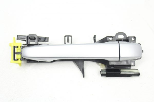 2015-2020 SUBARU WRX & STI FRONT RH PASSENGER SIDE EXTERIOR DOOR HANDLE SILVER OEM