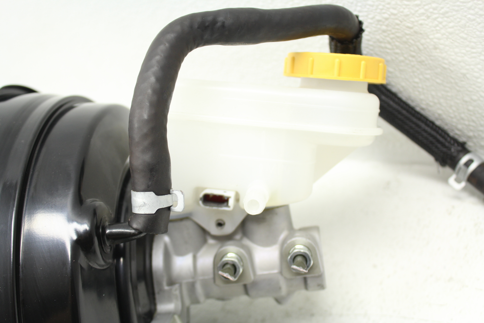 20152020 SUBARU WRX & STI BRAKE BOOSTER MASTER CYLINDER ASSEMBLY OEM 26402VA010