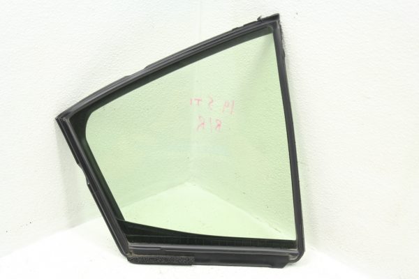 2015-2020 SUBARU WRX & STI REAR RH PASSENGER CORNER DOOR SIDE VIEW WINDOW GLASS