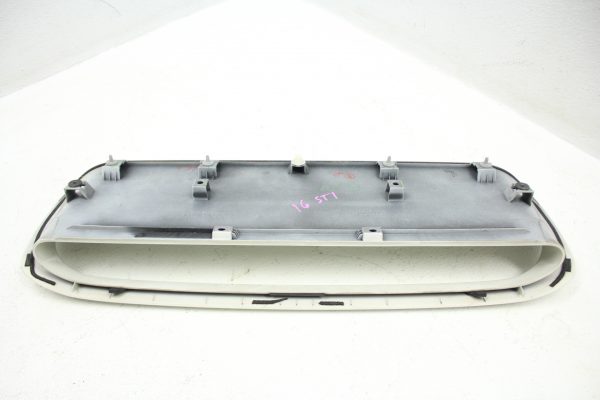 2015-2020 SUBARU WRX & STI HOOD SCOOP INSERT ASSEMBLY WHITE OEM - Image 6