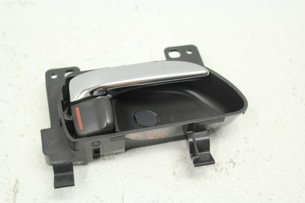 2011-2014 SUBARU WRX STI INTERIOR DOOR HANDLE RH PASSENGER SIDE - Image 2
