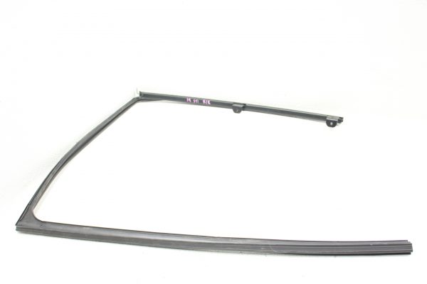 2015-2020 SUBARU WRX & STI REAR RH PASSENGER SIDE DOOR WINDOW WEATHER STRIP EOM