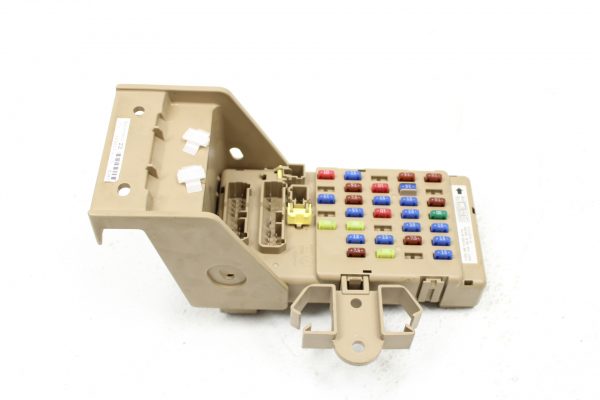 2008-2014 SUBARU WRX & STI INTERIOR DASH FUSE BOX JUNCTION 82201FG010 - Image 3