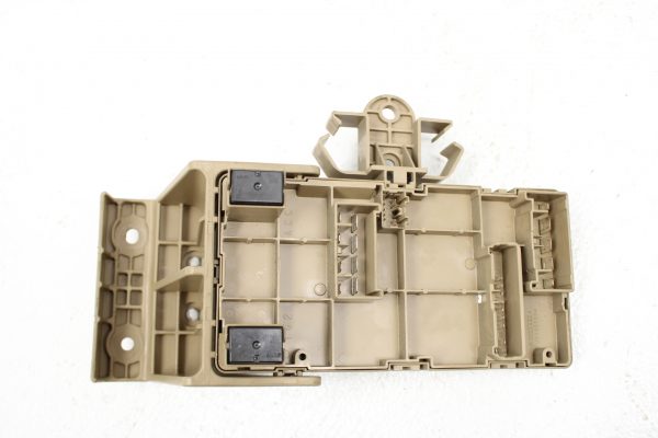 2008-2014 SUBARU WRX & STI INTERIOR DASH FUSE BOX JUNCTION 82201FG010 - Image 4