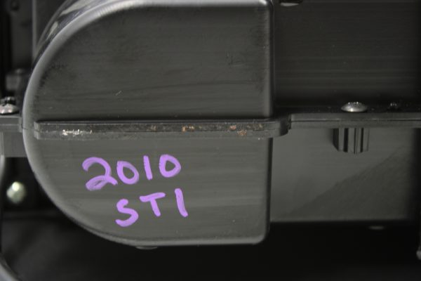 2008-2014 SUBARU IMPREZA WRX STI CENTER CONSOLE ARM REST & DCCD SWITCHES OEM - Image 10