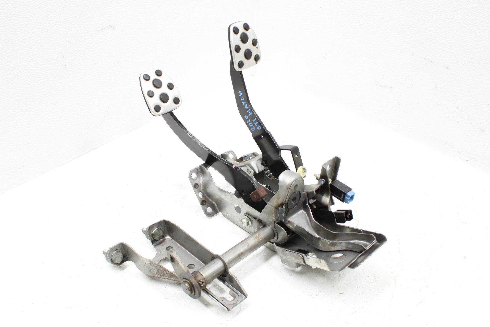 20082014 SUBARU WRX & STI BRAKE & CLUTCH PEDAL ASSEMBLY OEM