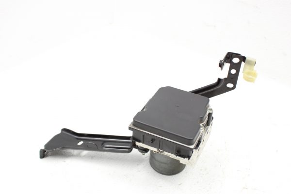 2008-2014 SUBARU WRX & STI ABS BRAKE MODULE ANTI-LOCK PUMP ASSEMBLY OEM - Image 2